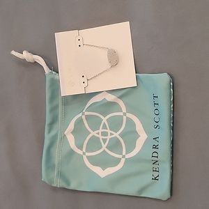 Kendra Scott Elisa Silver Pendant Necklace in Iridescent Drusy